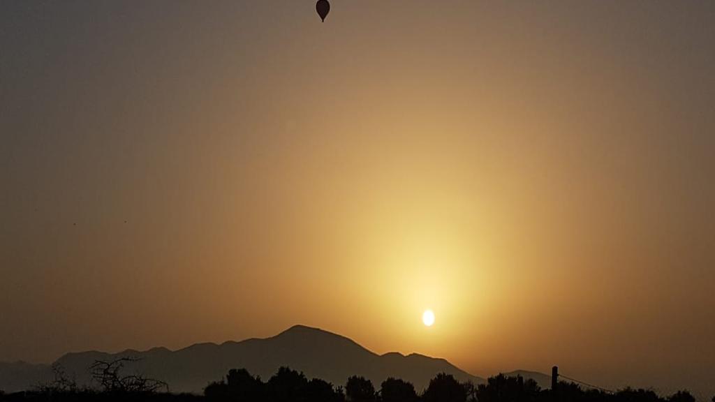Hot Air Balloon Ride with Breakfast - Image 4